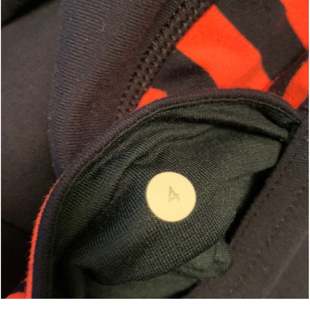 Lululemon Reversible Pant - Picture 11 of 11